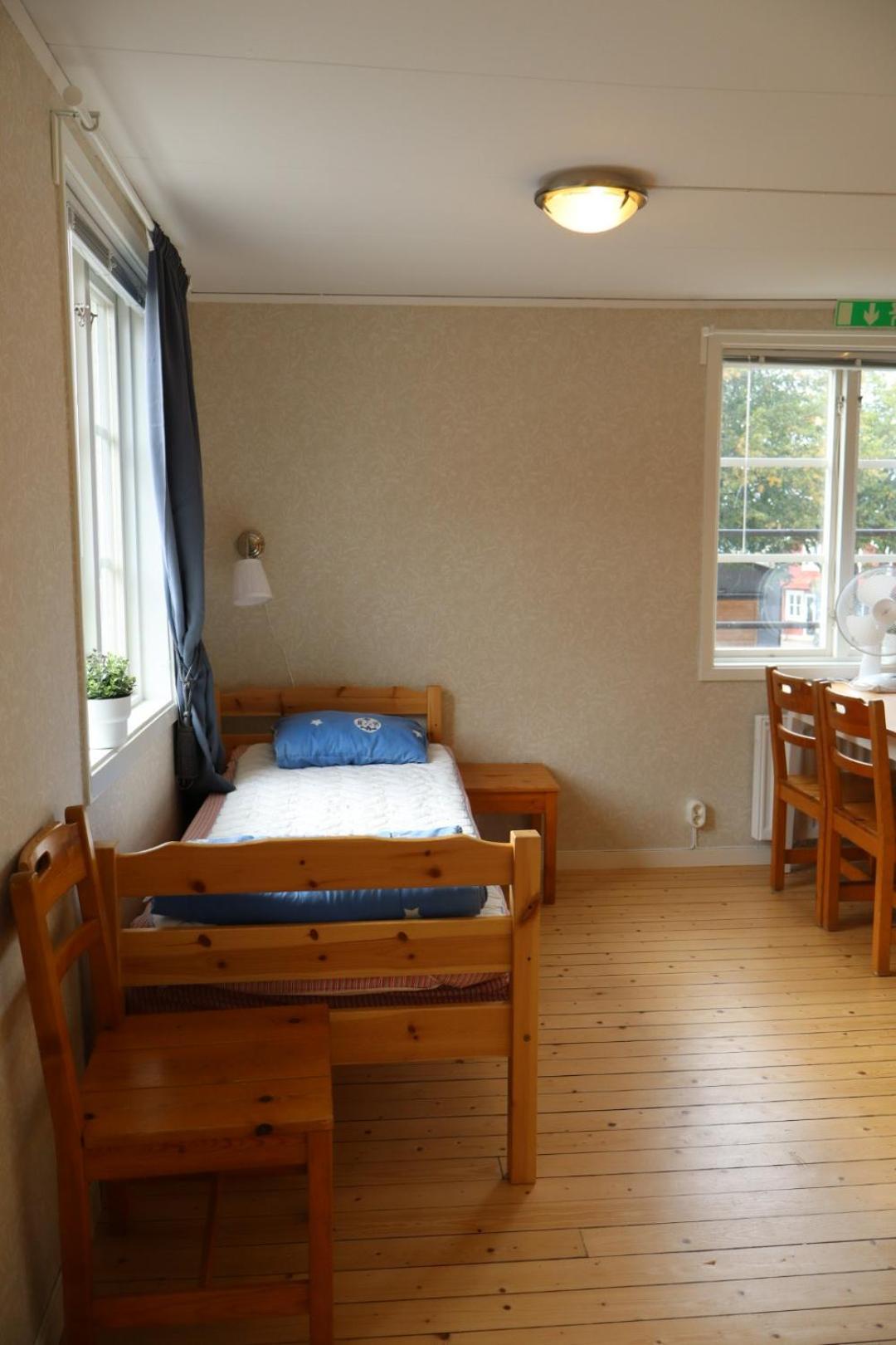 Stf Hostel Мариестад Екстериор снимка